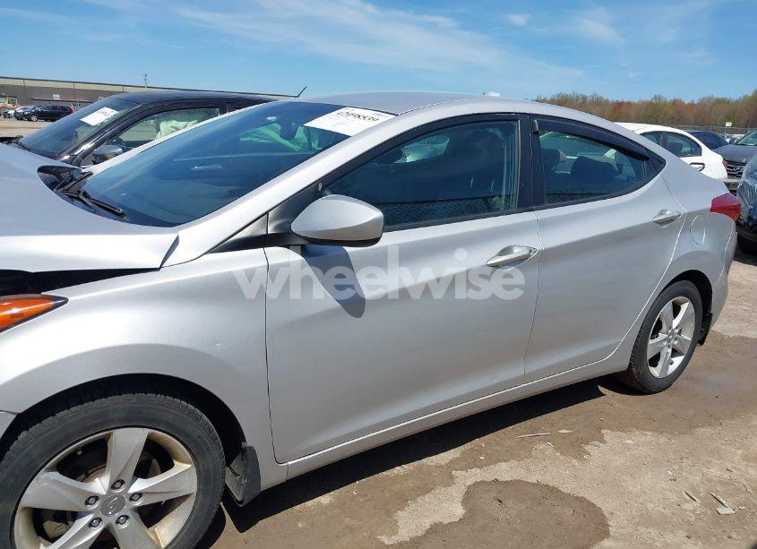Photo 14 of 2013 Hyundai Elantra GLS (VIN KMHDH4AE0DU837188)