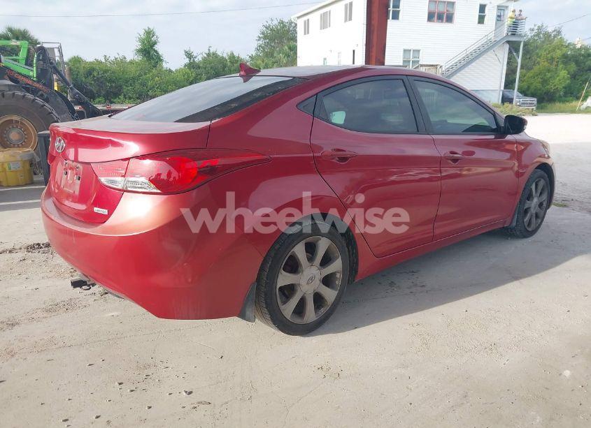 Photo 4 of 2013 Hyundai Elantra LIMITED (VIN KMHDH4AE0DU944600)