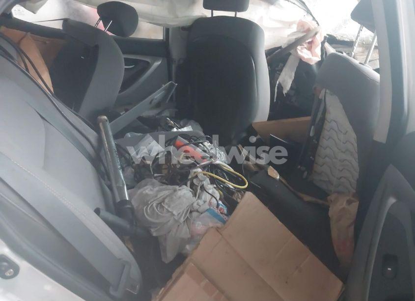 Photo 8 of 2015 Hyundai Elantra SE (ULSAN PLANT) (VIN KMHDH4AE0FU342153)