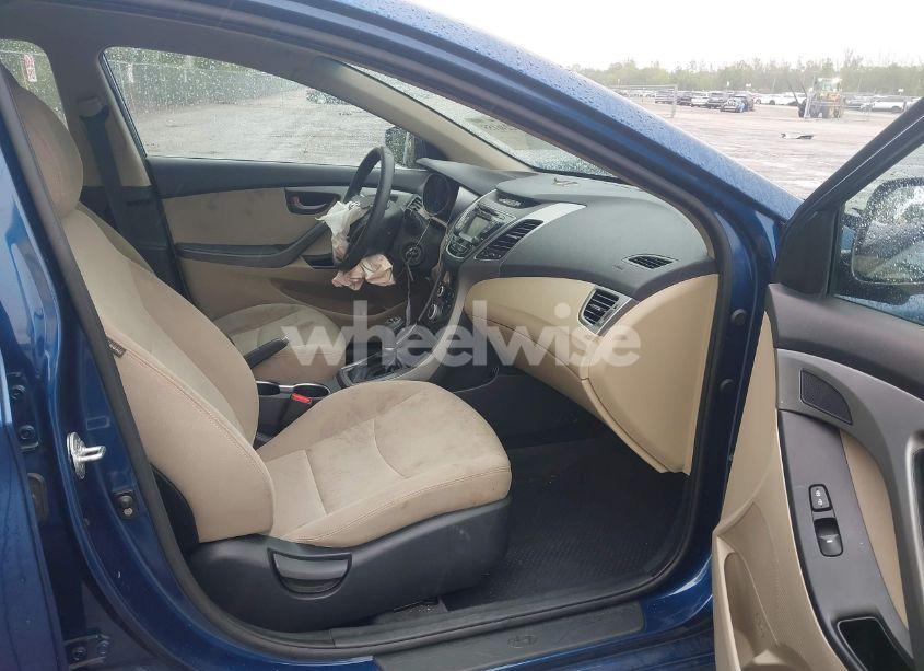 Photo 5 of 2016 Hyundai Elantra SE (VIN KMHDH4AE0GU480258)