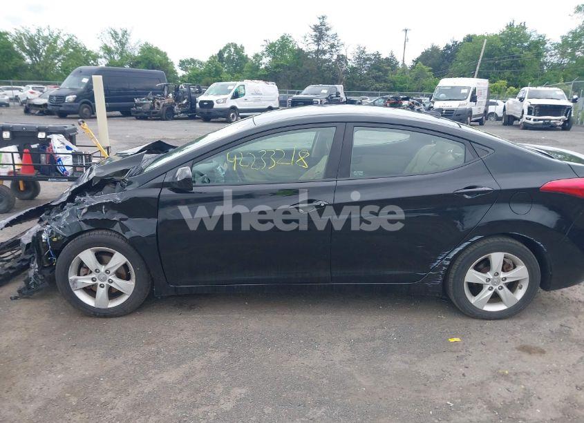 Photo 14 of 2013 Hyundai Elantra GLS (VIN KMHDH4AE1DU995040)