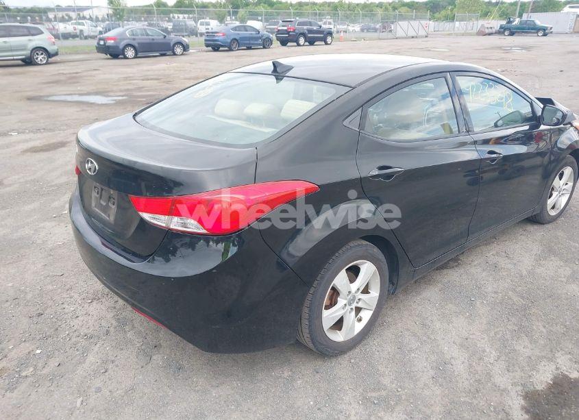Photo 4 of 2013 Hyundai Elantra GLS (VIN KMHDH4AE1DU995040)