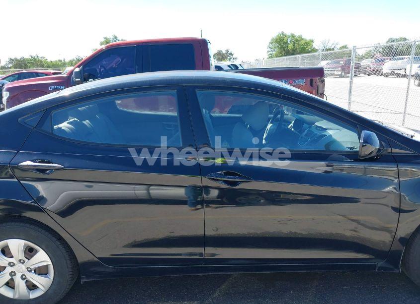 Photo 13 of 2016 Hyundai Elantra SE (VIN KMHDH4AE1GU546526)