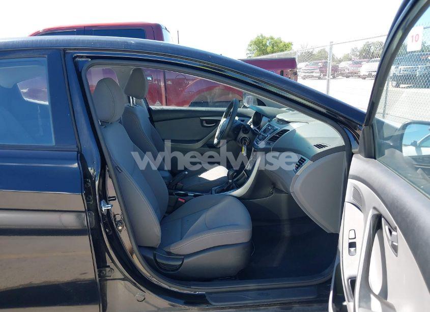 Photo 5 of 2016 Hyundai Elantra SE (VIN KMHDH4AE1GU546526)