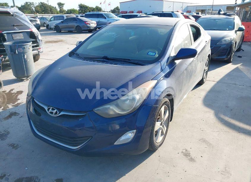 Photo 2 of 2013 Hyundai Elantra GLS (VIN KMHDH4AE2DU526393)