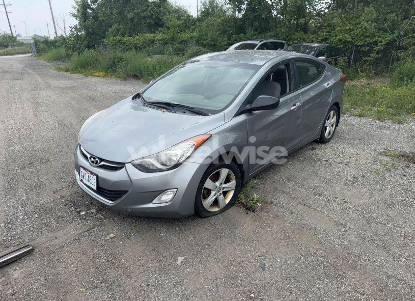 Photo 2 of 2013 Hyundai Elantra GLS (VIN KMHDH4AE2DU931783)