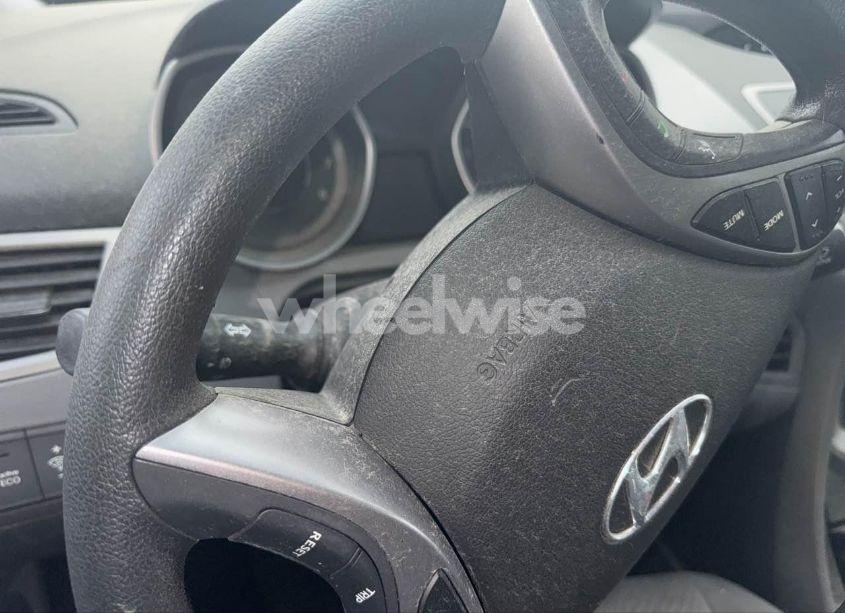 Photo 7 of 2013 Hyundai Elantra GLS (VIN KMHDH4AE2DU931783)