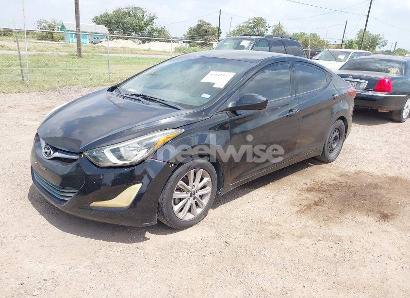 Photo 2 of 2014 Hyundai Elantra SE (VIN KMHDH4AE2EU071952)