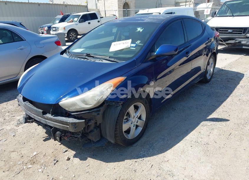 Photo 2 of 2013 Hyundai Elantra GLS (VIN KMHDH4AE3DU529044)