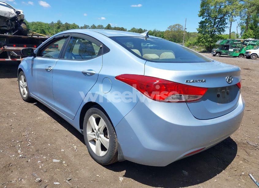Photo 3 of 2013 Hyundai Elantra GLS (VIN KMHDH4AE3DU624042)