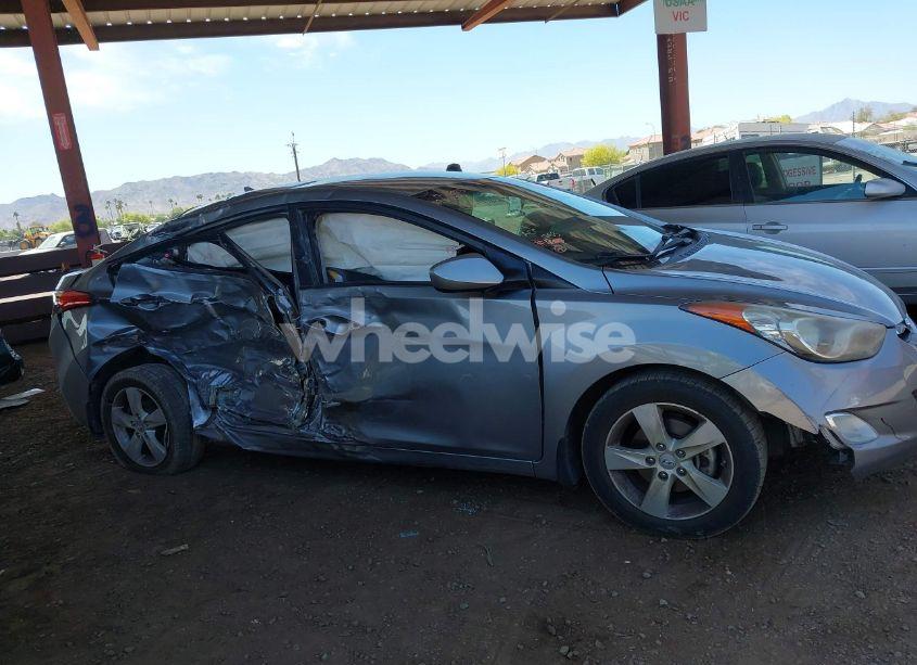 Photo 12 of 2013 Hyundai Elantra GLS (VIN KMHDH4AE3DU939276)