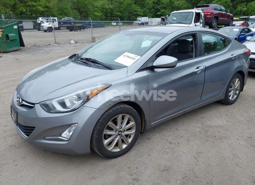 Photo 2 of 2015 Hyundai Elantra SE (VIN KMHDH4AE3FU223481)