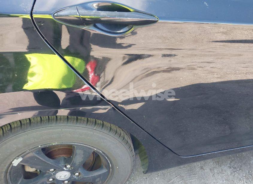 Photo 13 of 2015 Hyundai Elantra SE (VIN KMHDH4AE3FU437435)