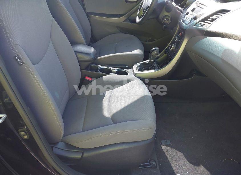 Photo 5 of 2015 Hyundai Elantra SE (VIN KMHDH4AE3FU437435)