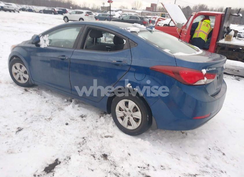 Photo 3 of 2016 Hyundai Elantra SE (VIN KMHDH4AE3GU525614)