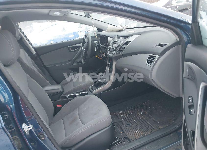 Photo 5 of 2016 Hyundai Elantra SE (VIN KMHDH4AE3GU525614)