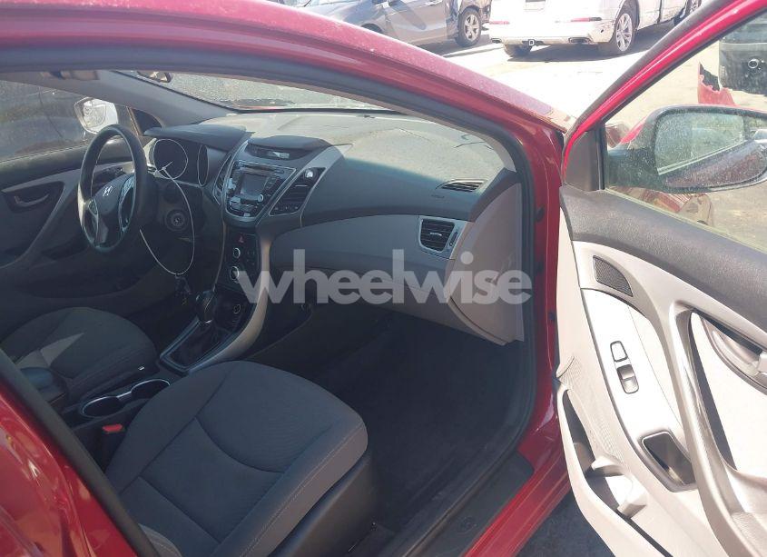 Photo 5 of 2016 Hyundai Elantra SE (VIN KMHDH4AE3GU586929)