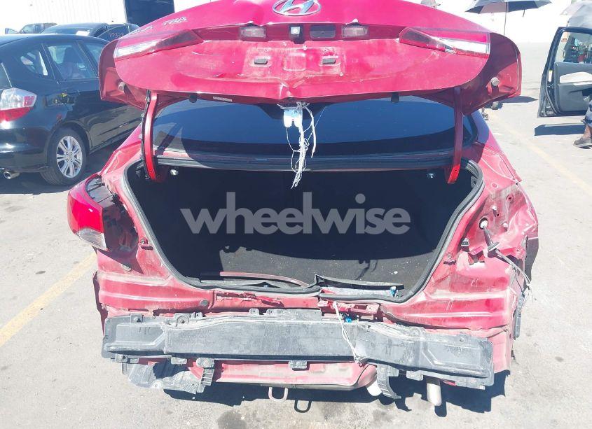 Photo 6 of 2016 Hyundai Elantra SE (VIN KMHDH4AE3GU586929)