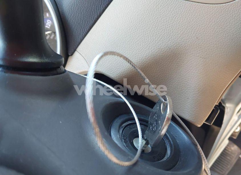 Photo 11 of 2013 Hyundai Elantra GLS (VIN KMHDH4AE4DU527562)
