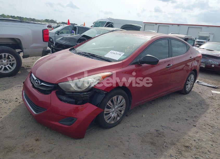 Photo 2 of 2013 Hyundai Elantra GLS (VIN KMHDH4AE4DU551070)