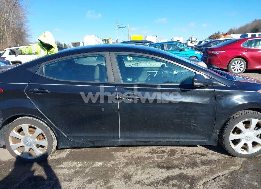 Photo 14 of 2013 Hyundai Elantra LIMITED (VIN KMHDH4AE4DU574977)