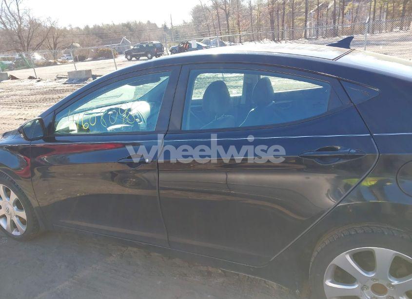 Photo 15 of 2013 Hyundai Elantra LIMITED (VIN KMHDH4AE4DU574977)