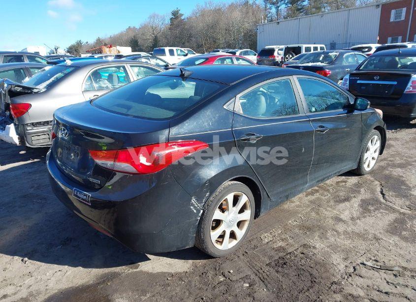 Photo 4 of 2013 Hyundai Elantra LIMITED (VIN KMHDH4AE4DU574977)
