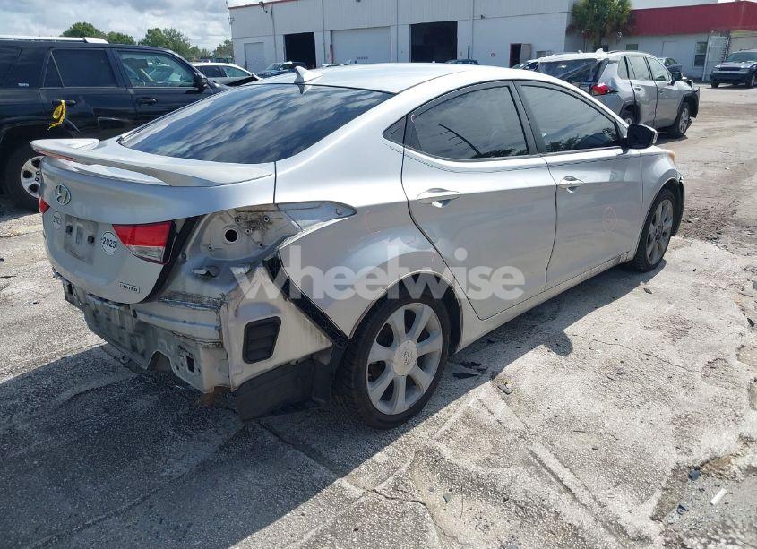 Photo 4 of 2013 Hyundai Elantra LIMITED (VIN KMHDH4AE4DU703817)