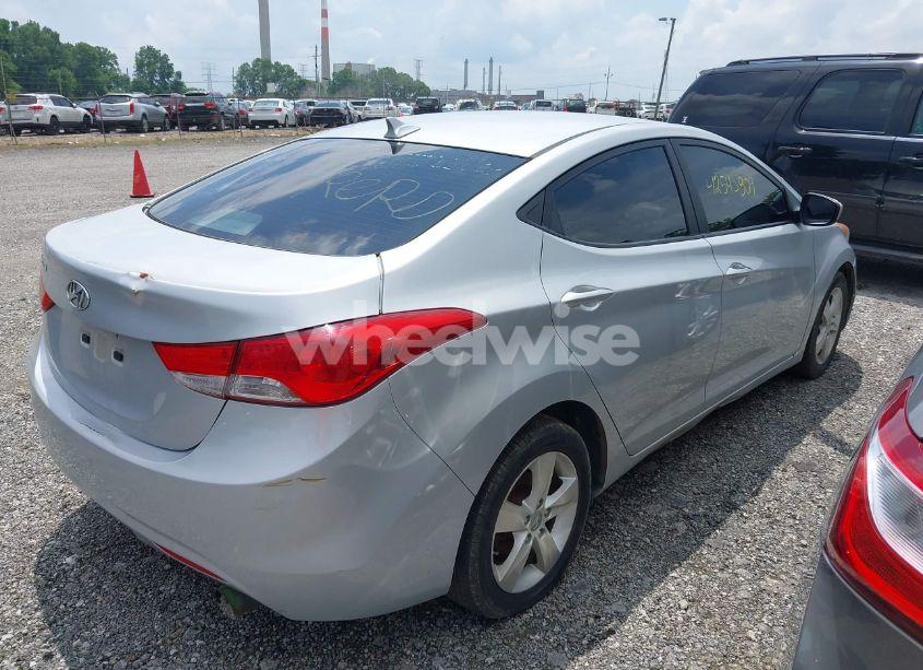 Photo 4 of 2013 Hyundai Elantra GLS (VIN KMHDH4AE4DU999812)
