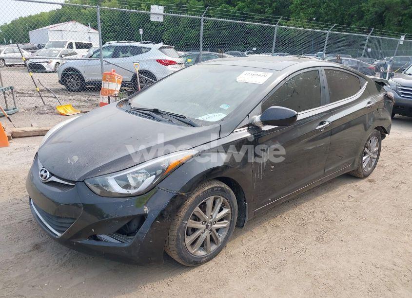 Photo 2 of 2015 Hyundai Elantra SE (VIN KMHDH4AE4FU260555)