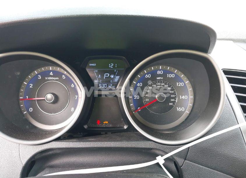 Photo 7 of 2015 Hyundai Elantra SE (VIN KMHDH4AE4FU260555)