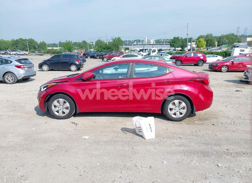 Photo 14 of 2016 Hyundai Elantra SE (VIN KMHDH4AE4GU551929)