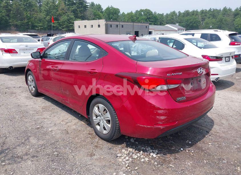 Photo 3 of 2016 Hyundai Elantra SE (VIN KMHDH4AE4GU603267)