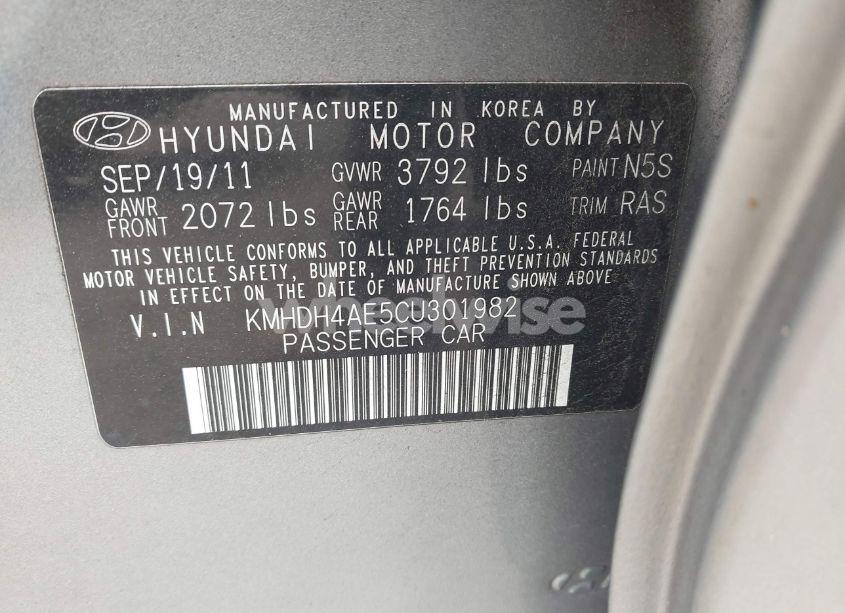 Photo 9 of 2012 Hyundai Elantra LIMITED (ULSAN PLANT) (VIN KMHDH4AE5CU301982)