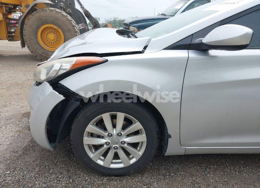 Photo 18 of 2013 Hyundai Elantra GLS (VIN KMHDH4AE5DU717788)