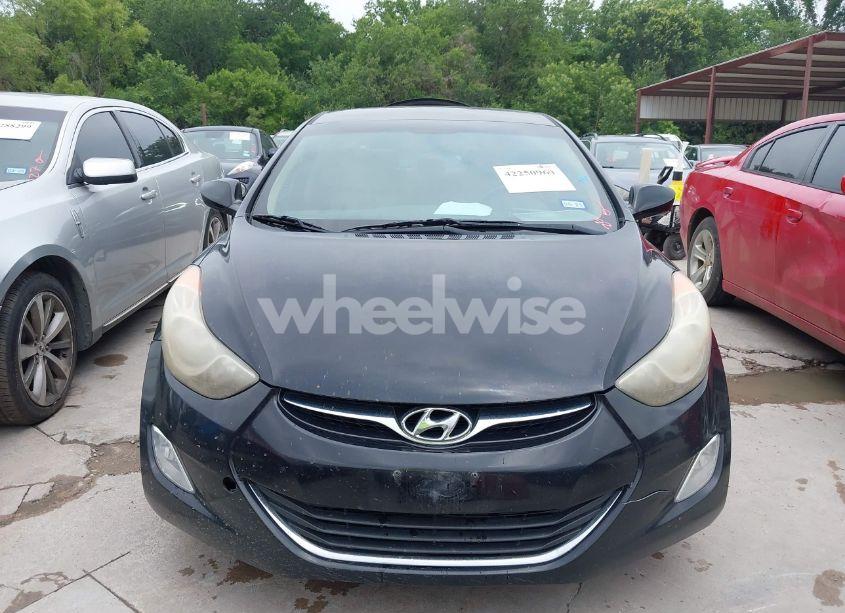 Photo 6 of 2013 Hyundai Elantra GLS (VIN KMHDH4AE5DU823660)