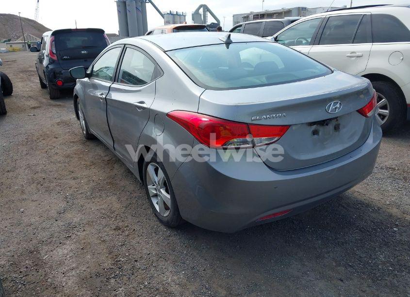 Photo 3 of 2013 Hyundai Elantra GLS (VIN KMHDH4AE5DU932717)