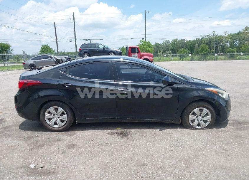 Photo 13 of 2016 Hyundai Elantra SE (VIN KMHDH4AE5GU607585)
