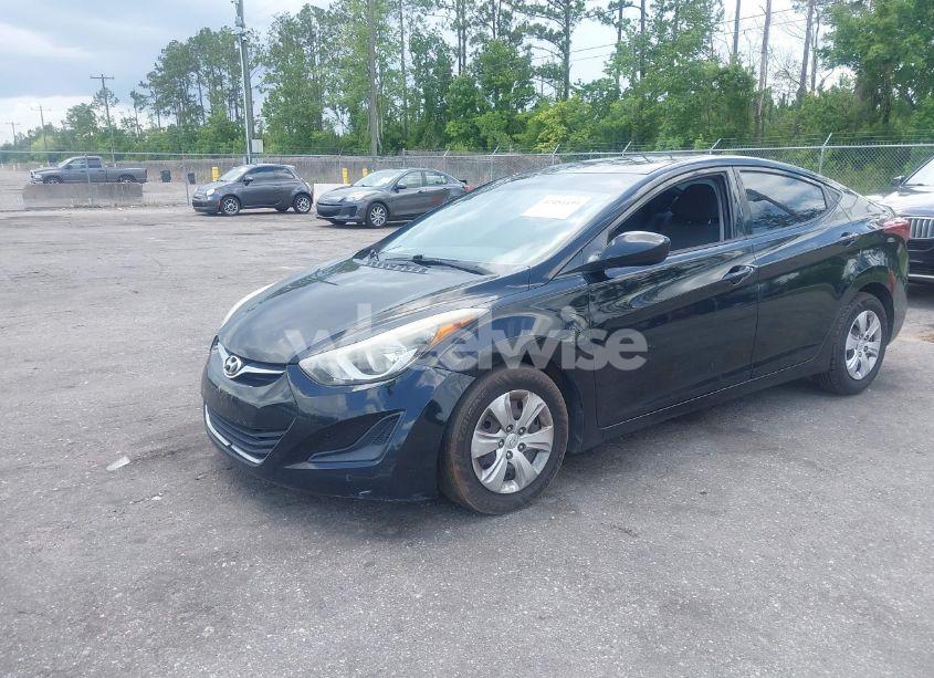 Photo 2 of 2016 Hyundai Elantra SE (VIN KMHDH4AE5GU607585)