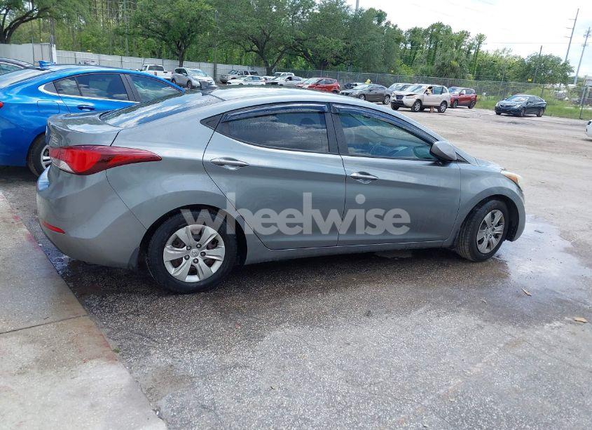 Photo 13 of 2016 Hyundai Elantra SE (VIN KMHDH4AE5GU650274)