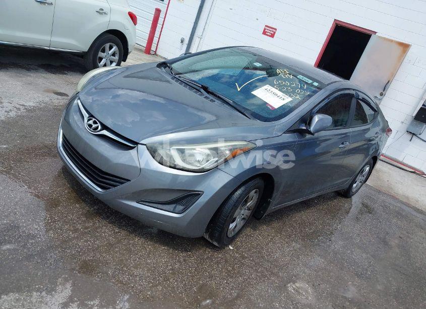 Photo 2 of 2016 Hyundai Elantra SE (VIN KMHDH4AE5GU650274)