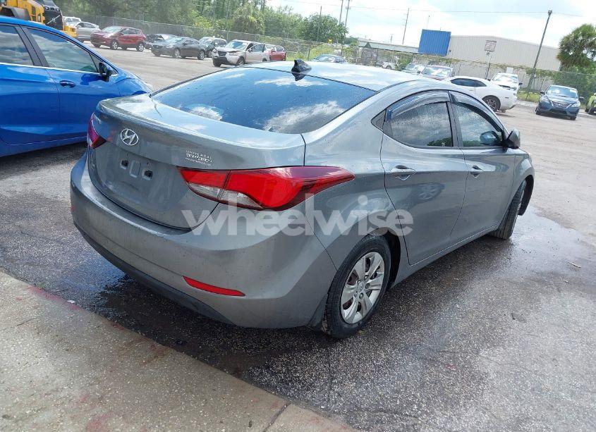 Photo 4 of 2016 Hyundai Elantra SE (VIN KMHDH4AE5GU650274)