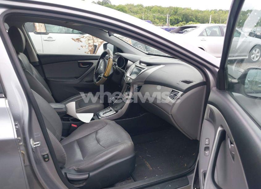 Photo 5 of 2012 Hyundai Elantra LIMITED (ULSAN PLANT) (VIN KMHDH4AE6CU282875)