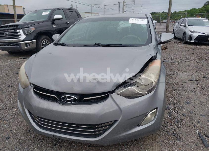 Photo 6 of 2012 Hyundai Elantra LIMITED (ULSAN PLANT) (VIN KMHDH4AE6CU282875)