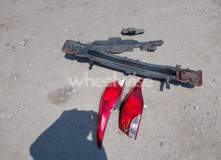 Photo 12 of 2012 Hyundai Elantra GLS (ULSAN PLANT) (VIN KMHDH4AE6CU318189)