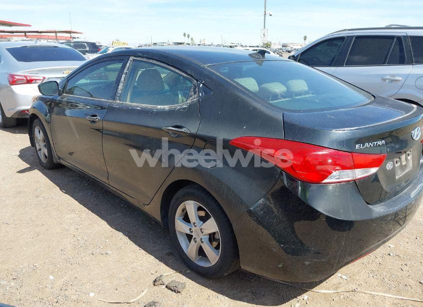 Photo 3 of 2013 Hyundai Elantra GLS (VIN KMHDH4AE6DU920835)