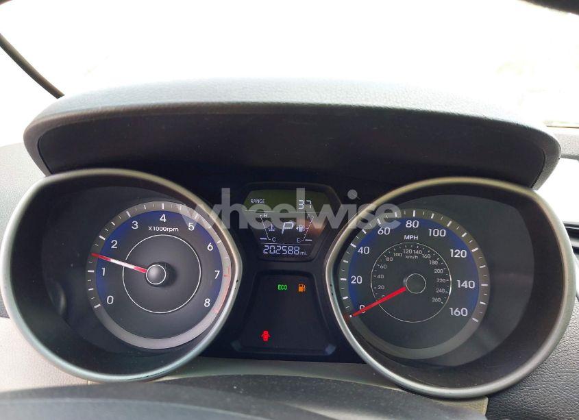 Photo 7 of 2014 Hyundai Elantra SE (VIN KMHDH4AE6EU030983)