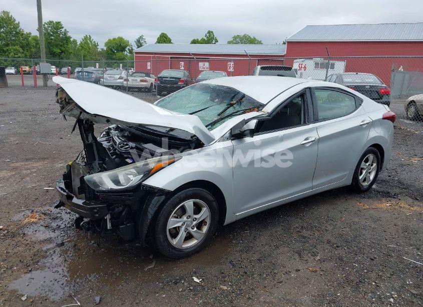 Photo 2 of 2014 Hyundai Elantra SE (VIN KMHDH4AE6EU068018)