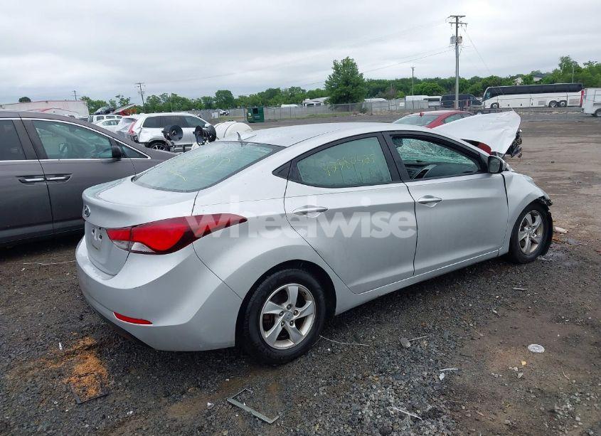 Photo 4 of 2014 Hyundai Elantra SE (VIN KMHDH4AE6EU068018)