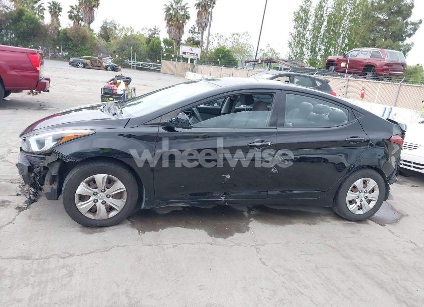 Photo 14 of 2016 Hyundai Elantra SE (VIN KMHDH4AE6GU490826)